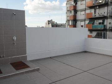 Ambiente piso alto! Luminoso con amenities! Se vende con RENTA
