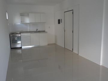 Ambiente piso alto! Luminoso con amenities! Se vende con RENTA