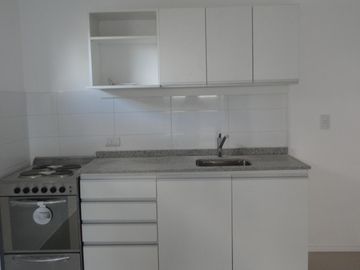 Ambiente piso alto! Luminoso con amenities! Se vende con RENTA