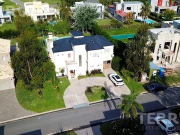 CASA VENTA CANNING BARRIO DON JOAQUIN