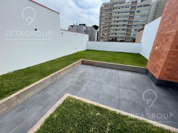 Venta hermoso Duplex PH de estreno - Cerca al Golf, San Isidro