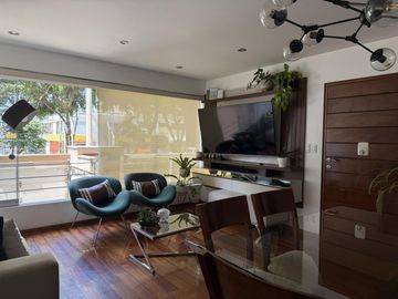 Venta de moderno Departamento 3 dorm