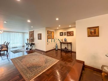 Residencia de Lujo con Piscina y Terraza - A 1 Cuadra de Av. Caminos del Inca