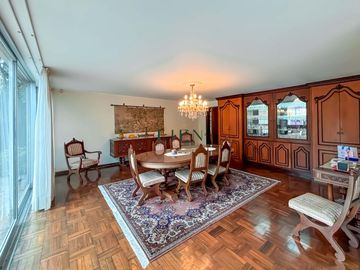 Residencia de Lujo con Piscina y Terraza - A 1 Cuadra de Av. Caminos del Inca