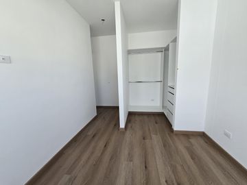 VENDO DUPLEX EN MIRAFLORES , CERCA DEL PARQUE KENNEDY