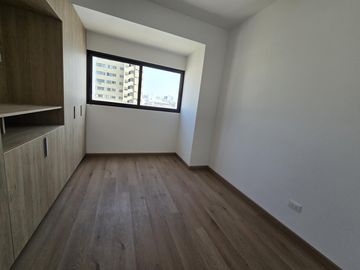 VENDO DUPLEX EN MIRAFLORES , CERCA DEL PARQUE KENNEDY