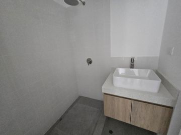 VENDO DEPARTAMENTO EN MIRAFLORES, ESTRENO