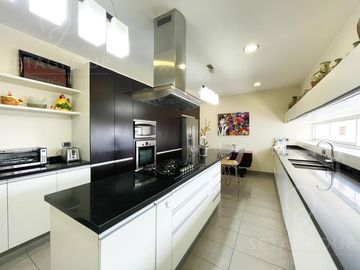 Exclusivo y moderno Duplex en Venta - A pasos del Real Club, Lima Golf y Country Club, San Isidro