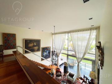 Exclusivo y moderno Duplex en Venta - A pasos del Real Club, Lima Golf y Country Club, San Isidro