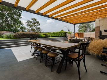 ESPECTACULAR CASA EN VENTA EN LOMAS DE BEZARES