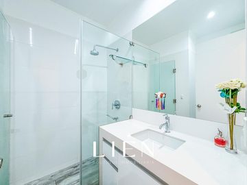 Venta Departamento 4 Dormitorio amplios con baños