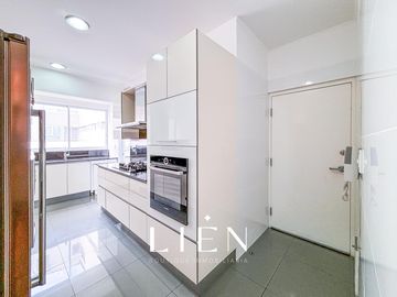 Venta Departamento 4 Dormitorio amplios con baños