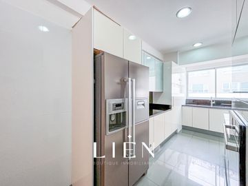 Venta Departamento 4 Dormitorio amplios con baños