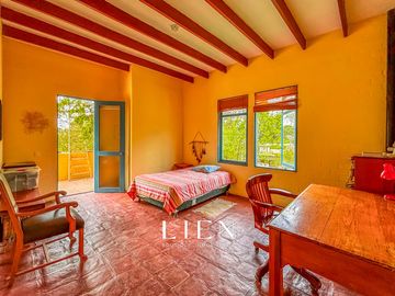 Exclusiva Casa de Campo en Condominio Privado - 4036m2