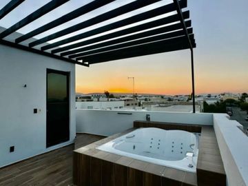 SOLARES TE ESPERA