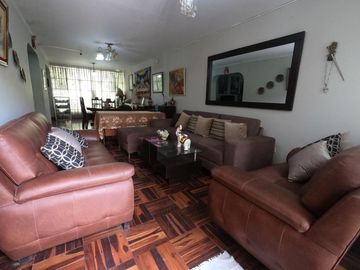 Venta de Casa con excelente ubicación en Urb Tilda  Ate Vitarte