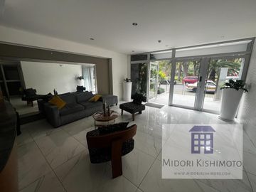 Lindo Flat frente al parque Castilla