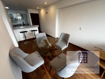 Lindo Flat frente al parque Castilla
