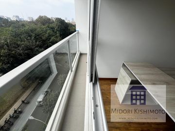 Lindo Flat frente al parque Castilla