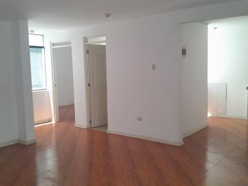 Departamento en Venta en San Martin de Porres 3piso Vista al Exterior