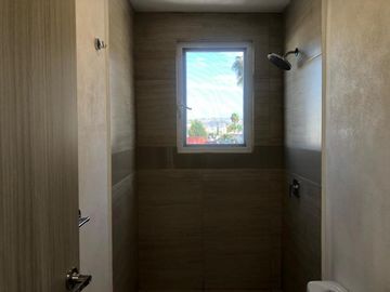 CASA EN VENTA  calle abierta Corregidora, Querétaro