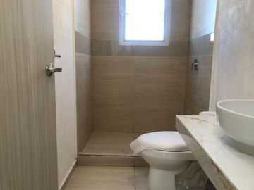 CASA EN VENTA  calle abierta Corregidora, Querétaro