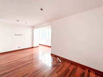Duplex de Estreno con Piscina, Terraza y Balcón - Iluminación Natural - 3 Estacionamientos