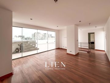 Duplex de Estreno con Piscina, Terraza y Balcón - Iluminación Natural - 3 Estacionamientos