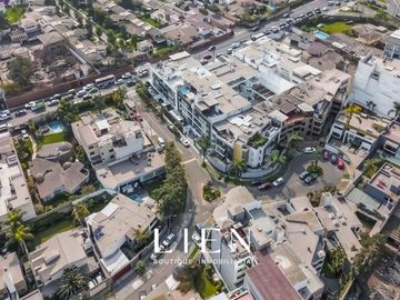 Duplex de Estreno con Piscina, Terraza y Balcón - Iluminación Natural - 3 Estacionamientos