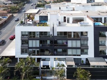 Duplex de Estreno con Piscina, Terraza y Balcón - Iluminación Natural - 3 Estacionamientos