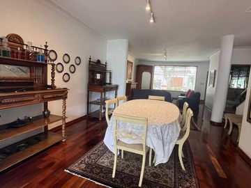 Cómoda CASA en San Antonio, MIRAFLORES
