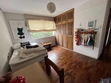 VENTA DE AMPLIA CASA EN EXCELENTE UBICACIÓN - MIRAFLORES