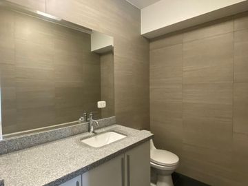 VENTA DE LINDO Y MODERNO DEPARTAMENTO DUPLEX EN EXCLUSIVO EDIFICIO - MIRAFLORES