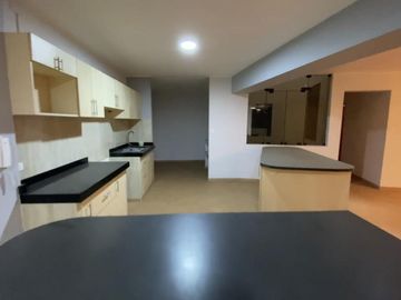 VENTA DE DEPARTAMENTO EN LAS LOMAS DE LA MOLINA.