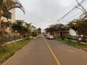 VENTA DE DEPARTAMENTO EN LAS LOMAS DE LA MOLINA.