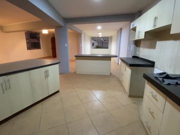 VENTA DE DEPARTAMENTO EN LAS LOMAS DE LA MOLINA.