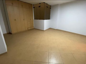 VENTA DE DEPARTAMENTO EN LAS LOMAS DE LA MOLINA.