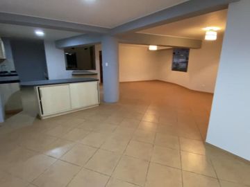 VENTA DE DEPARTAMENTO EN LAS LOMAS DE LA MOLINA.