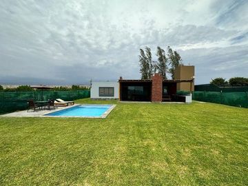Venta de terreno en Condominio Los Tangelos Quilmana