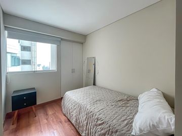 Ideal para Inversión y/o Vivienda - Límite con San Isidro - Sin cochera