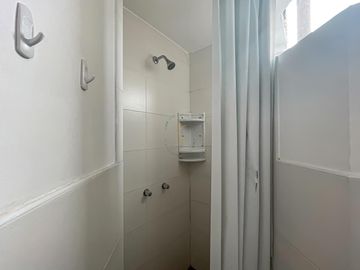 Ideal para Inversión y/o Vivienda - Límite con San Isidro - Sin cochera