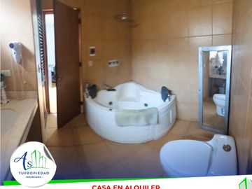 ALQUILER CASA 3 PISOS URB SAN CESAR LA MOLINA