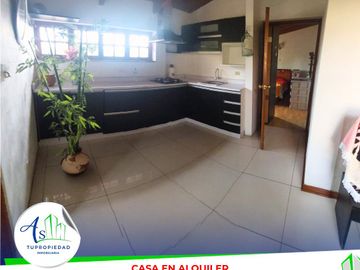 ALQUILER CASA 3 PISOS URB SAN CESAR LA MOLINA