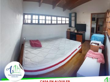 ALQUILER CASA 3 PISOS URB SAN CESAR LA MOLINA