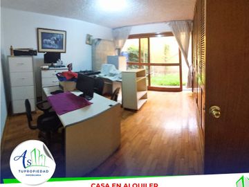 ALQUILER CASA 3 PISOS URB SAN CESAR LA MOLINA