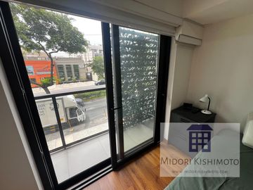 Flat en Cesar Vallejo y Arenales Altura Tip top