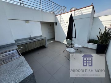 Flat en Cesar Vallejo y Arenales Altura Tip top