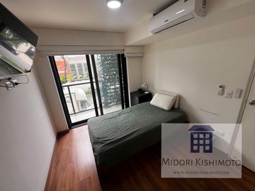 Flat en Cesar Vallejo y Arenales Altura Tip top
