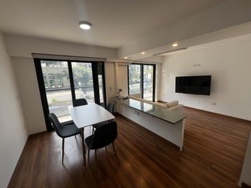 Flat en Cesar Vallejo y Arenales Altura Tip top
