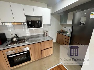 Flat en Cesar Vallejo y Arenales Altura Tip top